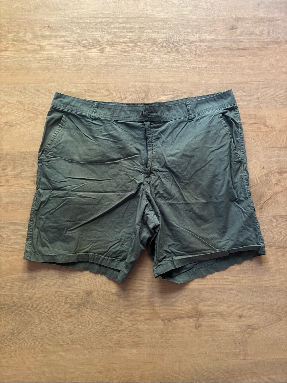Columbia Men's Teal Green Casual Shorts